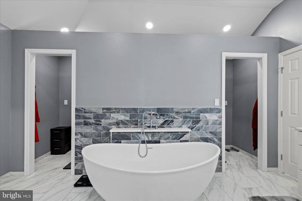 2014 Rosedale Lane, Huntingtown, MD 20639