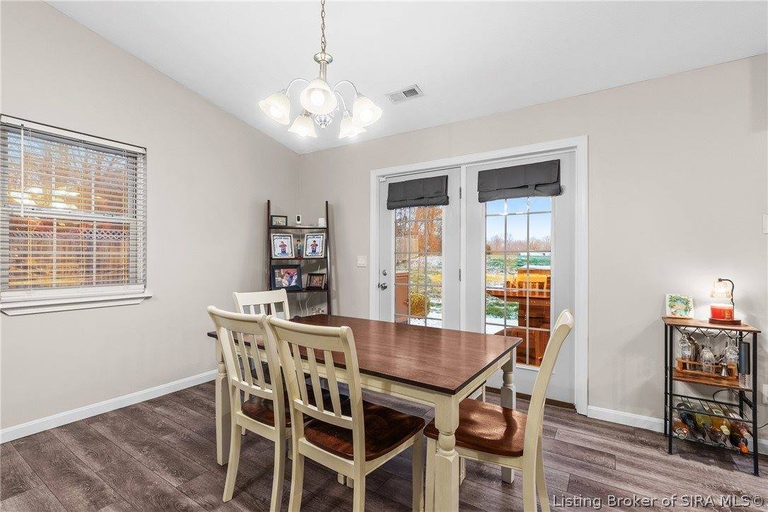 2212 Honeysuckle Way, Sellersburg, IN 47172