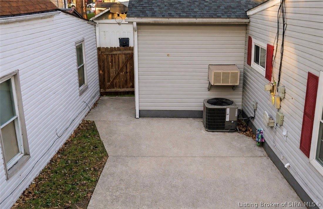 826 East 8th Street, New Albany, IN 47150