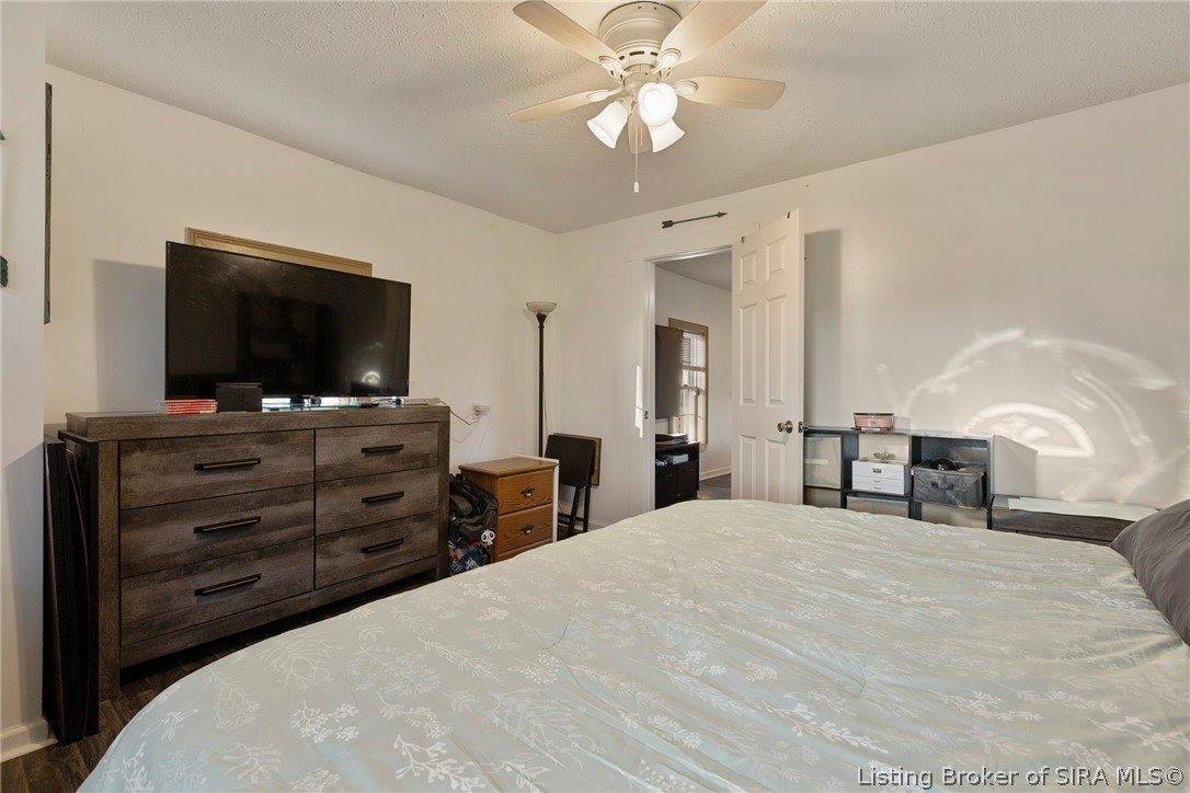 826 East 8th Street, New Albany, IN 47150