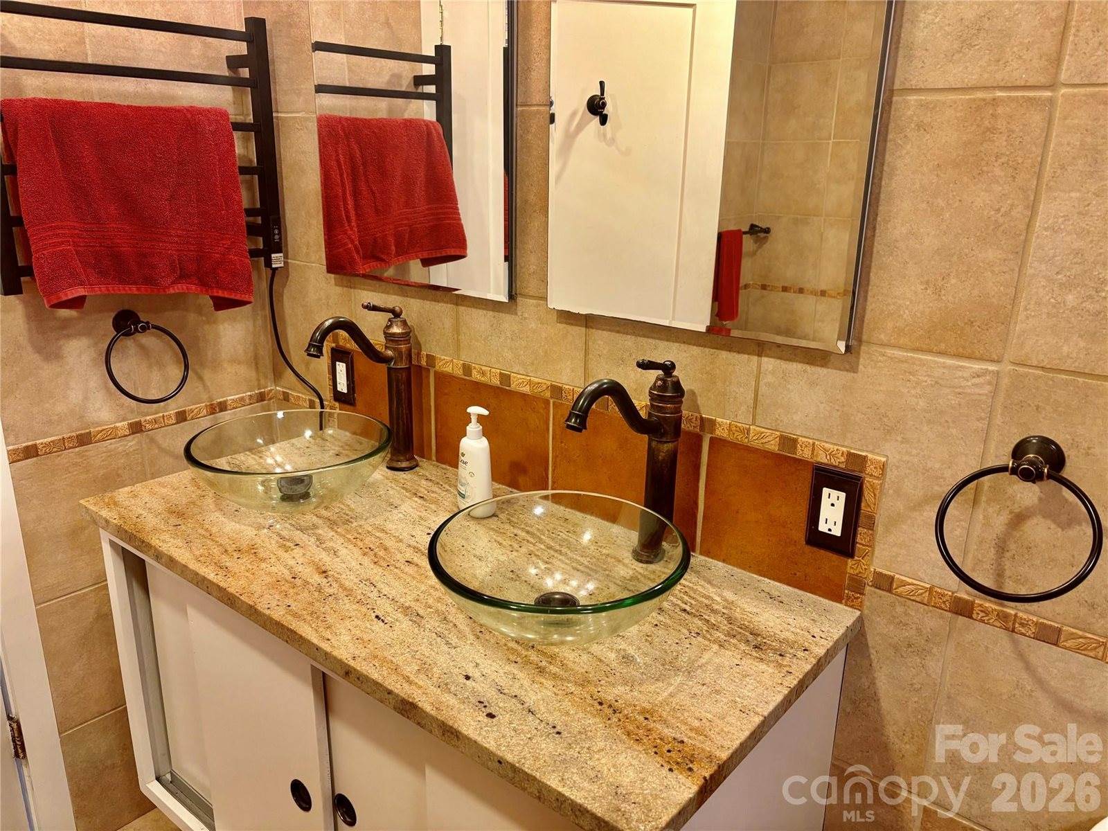 126 Ridgeview Road, Spruce Pine, NC 28777