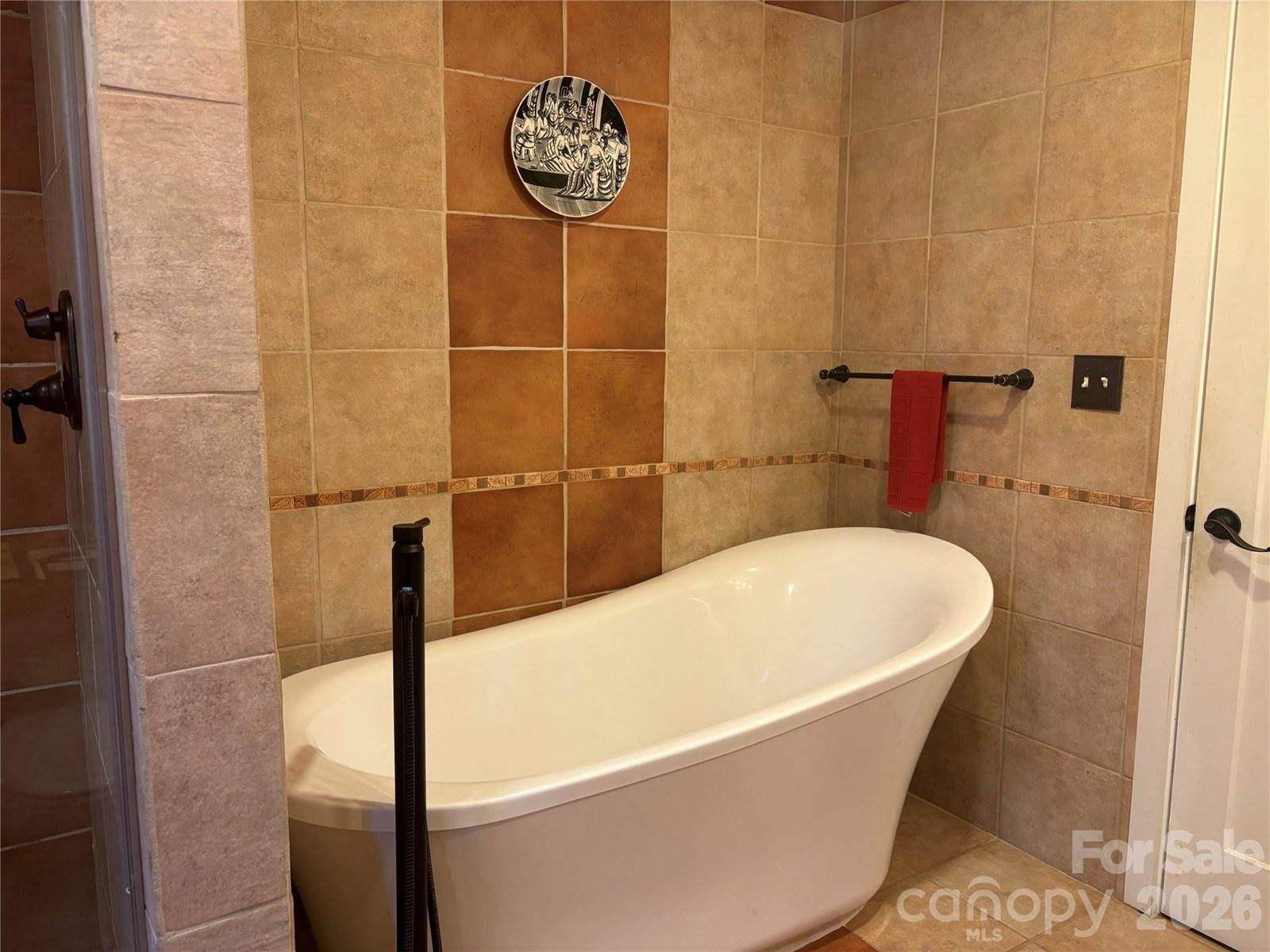 126 Ridgeview Road, Spruce Pine, NC 28777