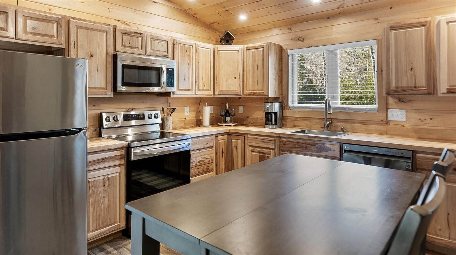 92 Cottage Shore Drive, Holden, ME 04429