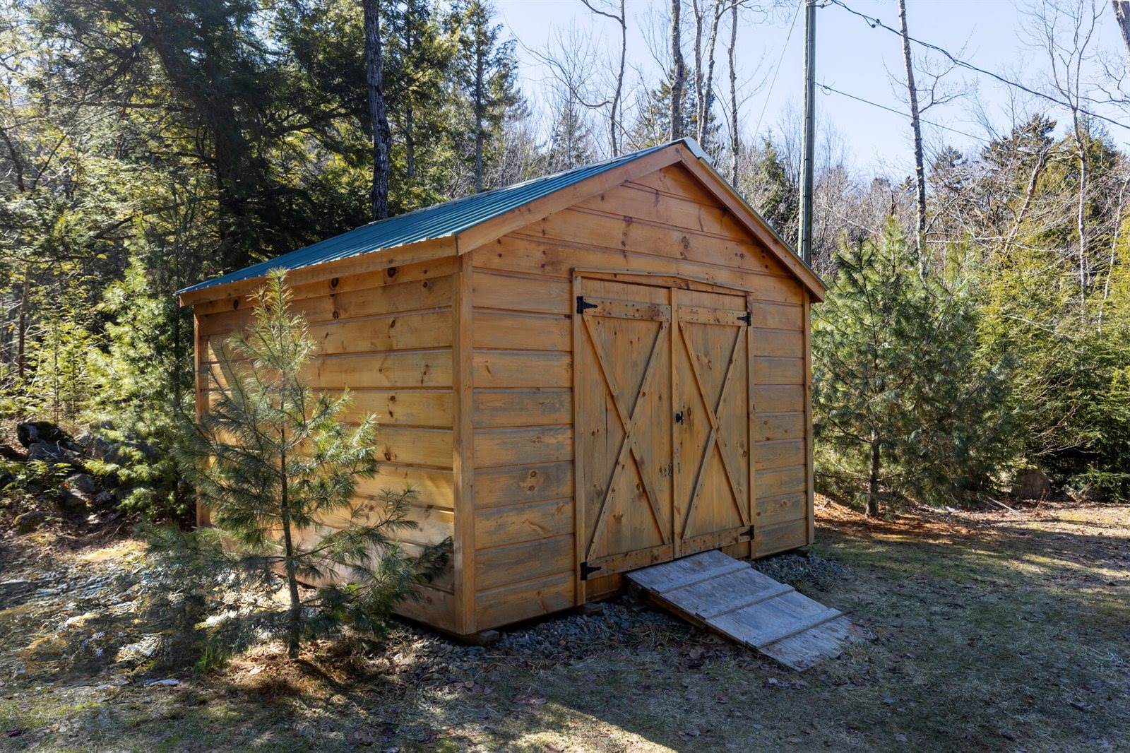 92 Cottage Shore Drive, Holden, ME 04429