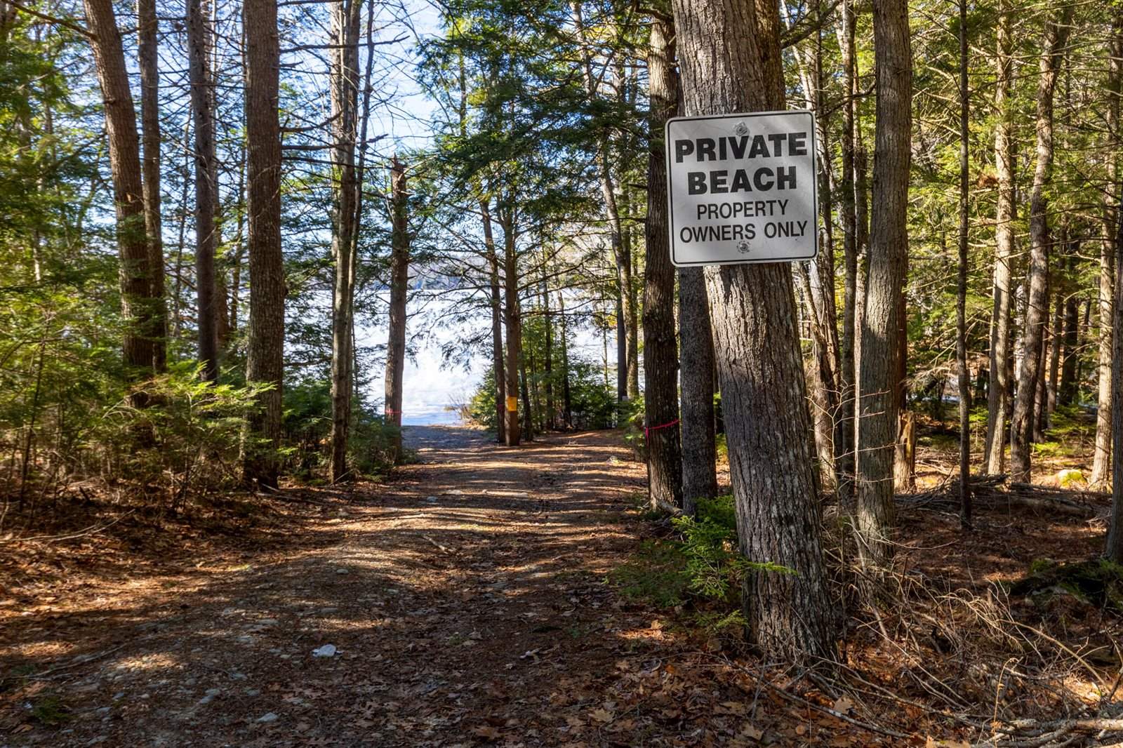 92 Cottage Shore Drive, Holden, ME 04429