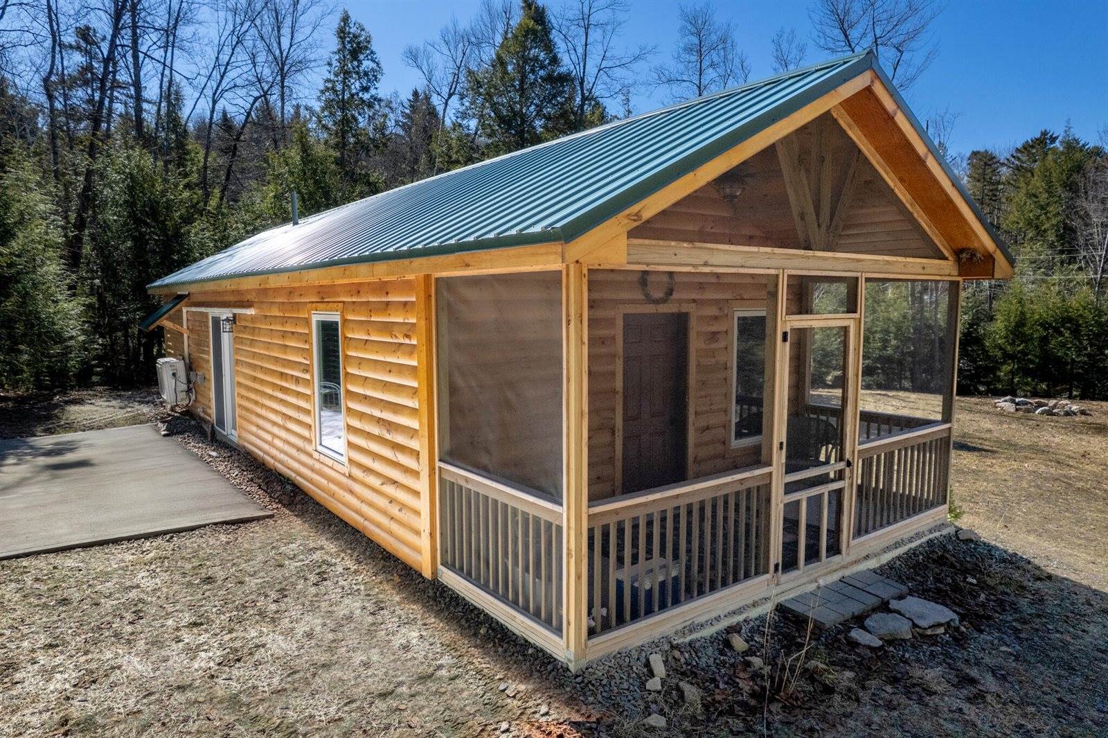 92 Cottage Shore Drive, Holden, ME 04429