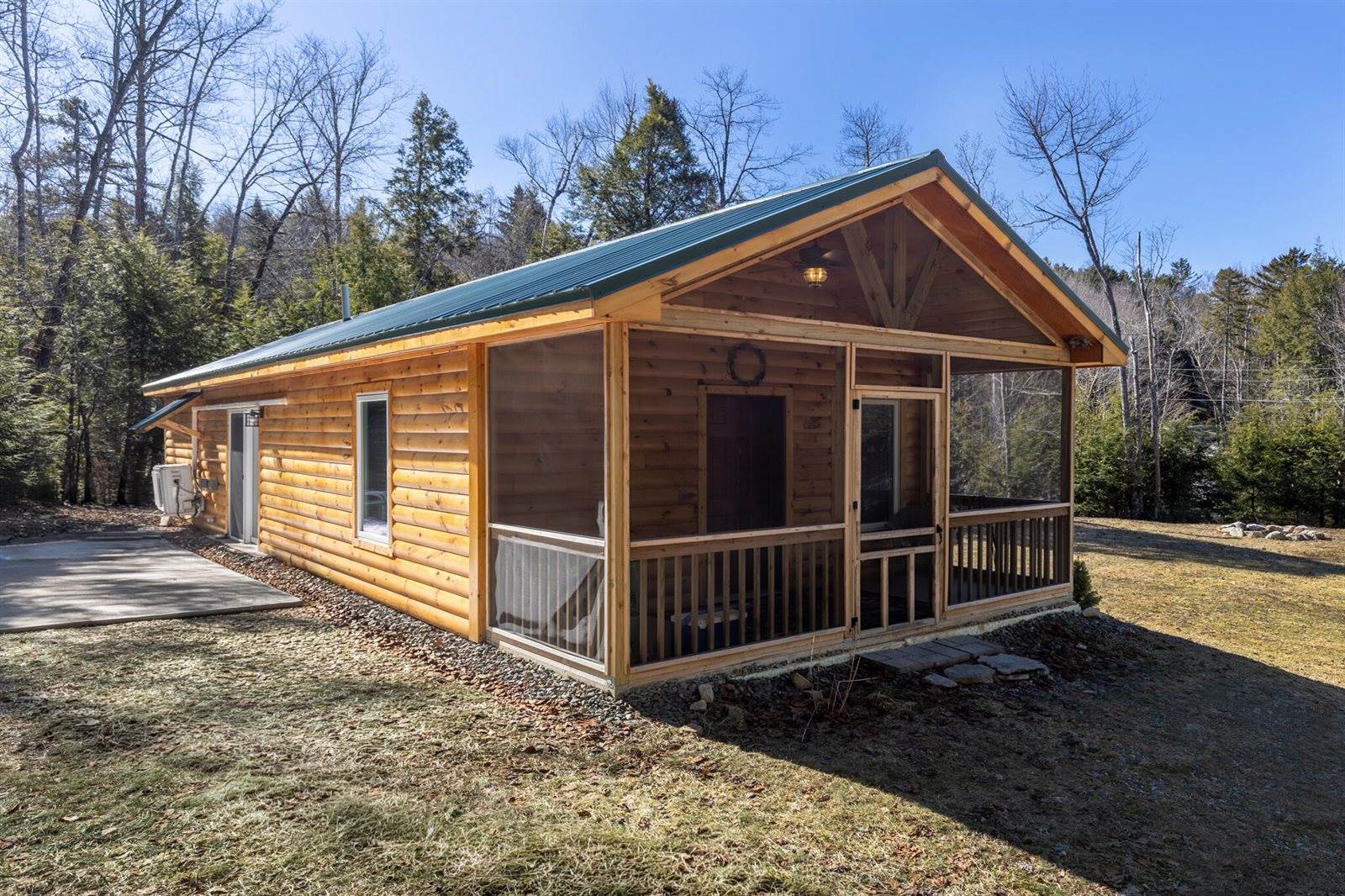 92 Cottage Shore Drive, Holden, ME 04429