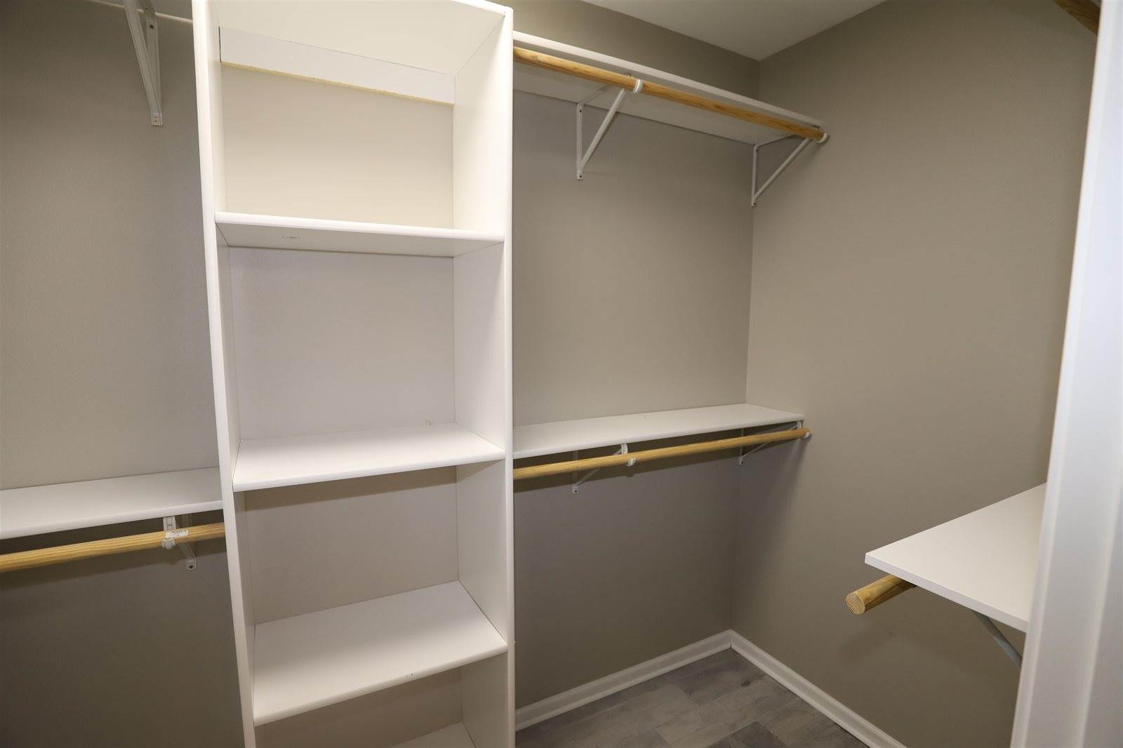 1700 Rivers Edge Drive SE, Minot, ND 58701