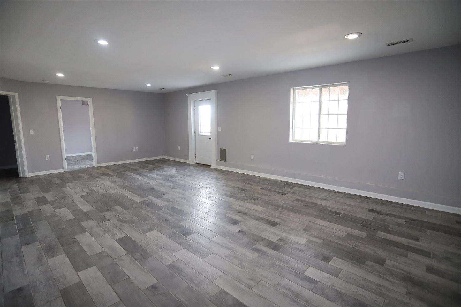 1700 Rivers Edge Drive SE, Minot, ND 58701