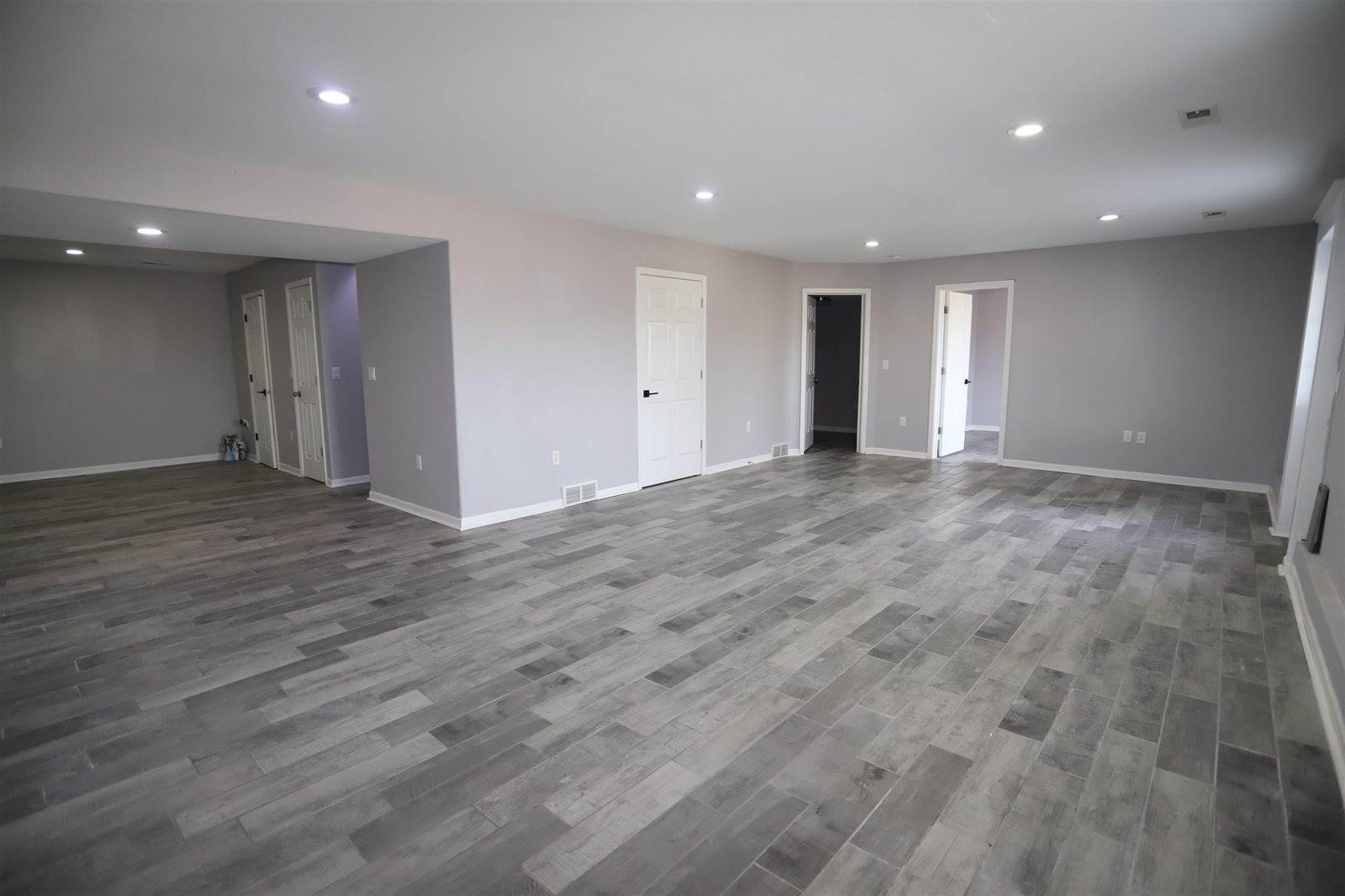 1700 Rivers Edge Drive SE, Minot, ND 58701