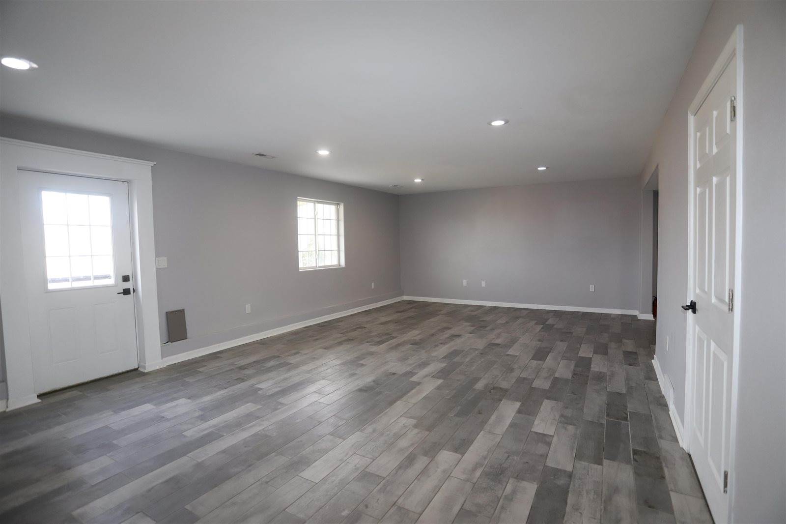 1700 Rivers Edge Drive SE, Minot, ND 58701