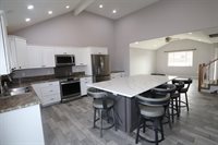 1700 Rivers Edge Drive SE, Minot, ND 58701