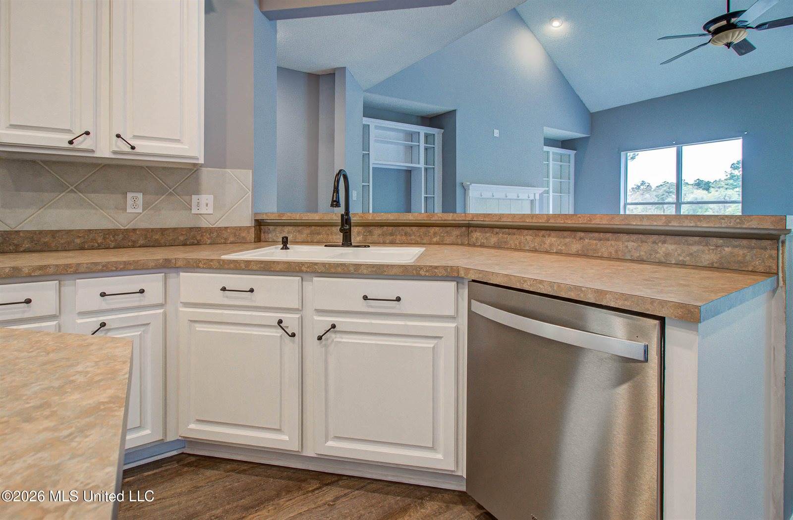 11912 Summerhaven Circle, Gulfport, MS 39503