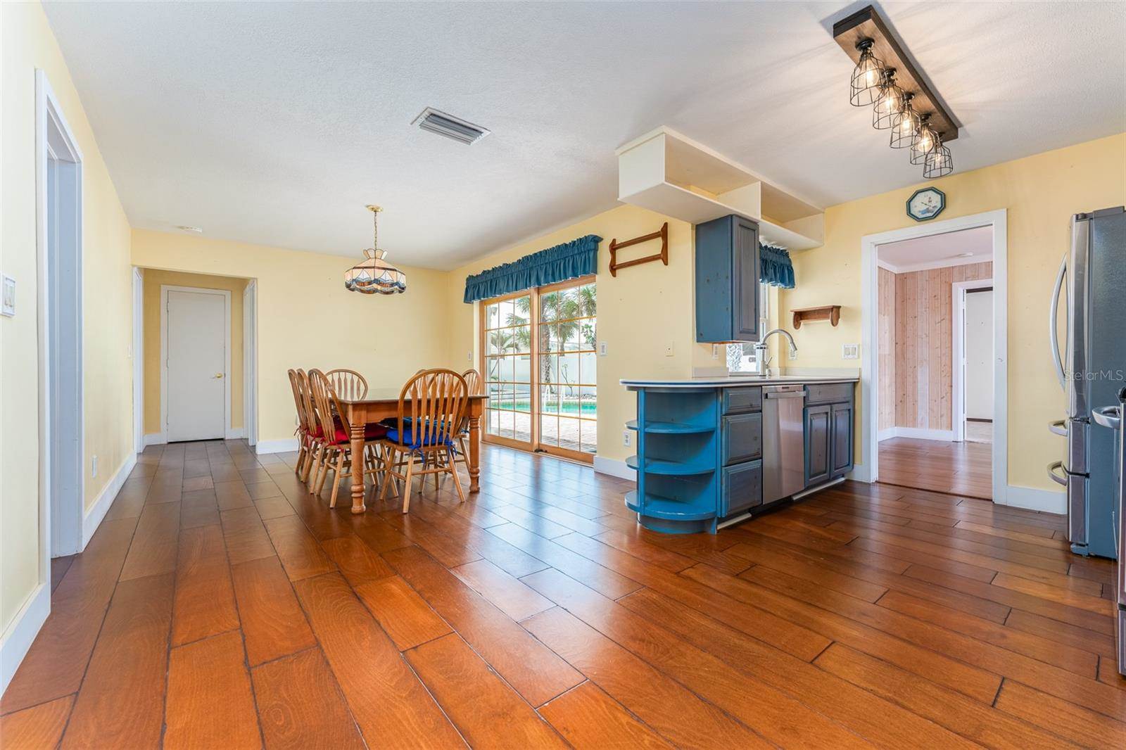 2203 West Vina Del Mar Boulevard, Saint Pete Beach, FL 33706