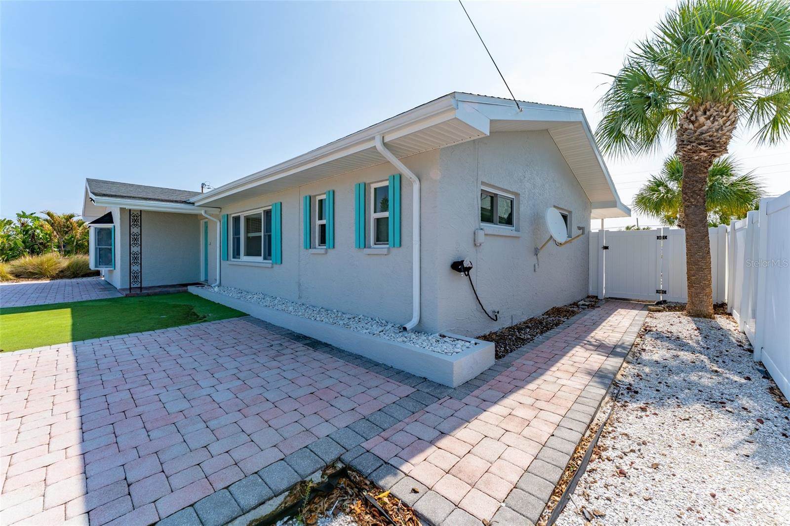 2203 West Vina Del Mar Boulevard, Saint Pete Beach, FL 33706