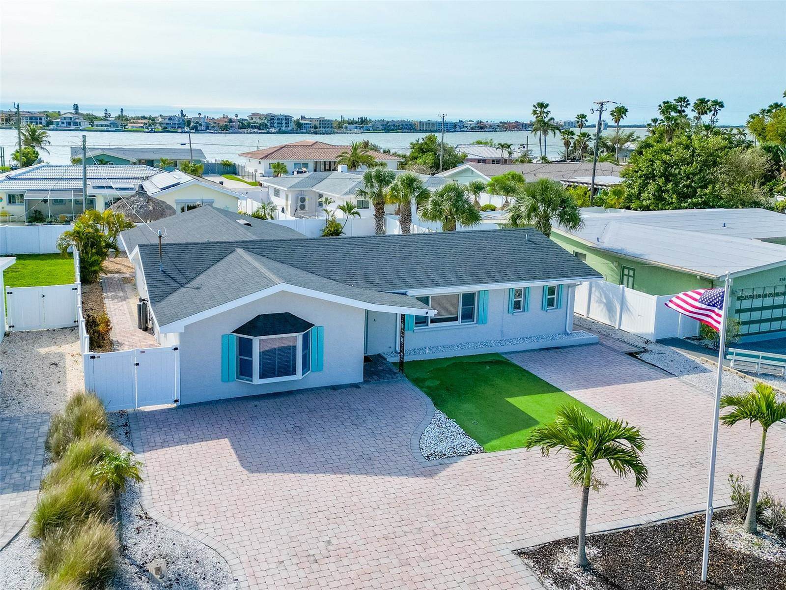 2203 West Vina Del Mar Boulevard, Saint Pete Beach, FL 33706