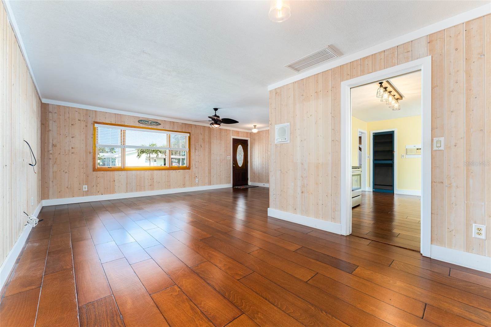 2203 West Vina Del Mar Boulevard, Saint Pete Beach, FL 33706