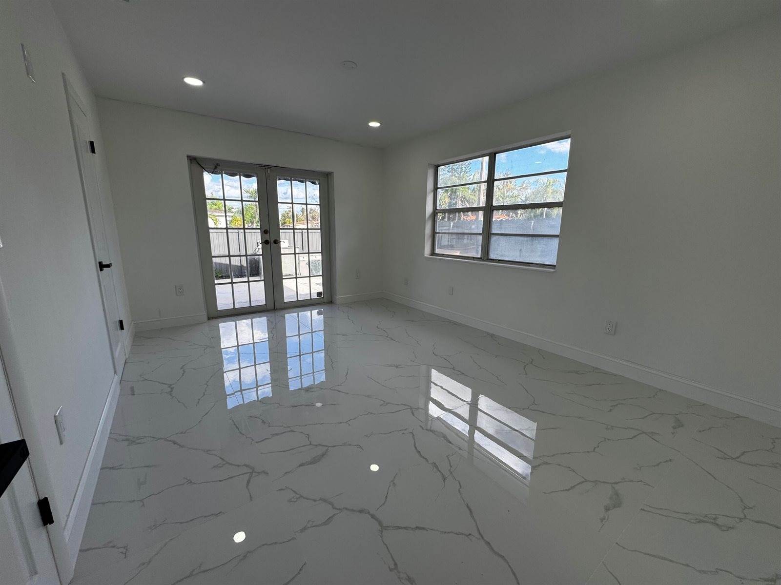 8805 SW 43rd Terrace, Miami, FL 33165