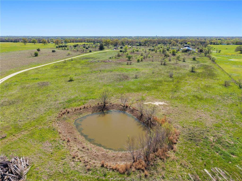 8560 Grassbur Road, Bryan, TX 77808