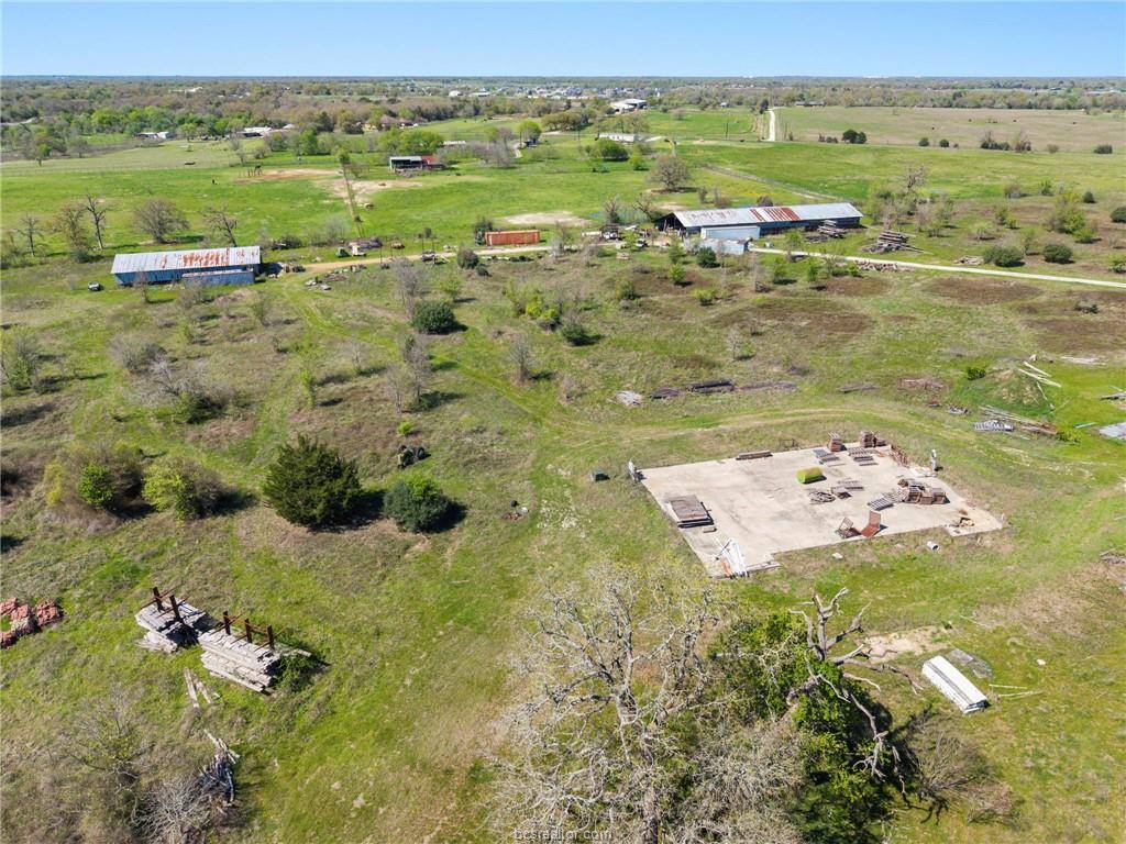 8560 Grassbur Road, Bryan, TX 77808