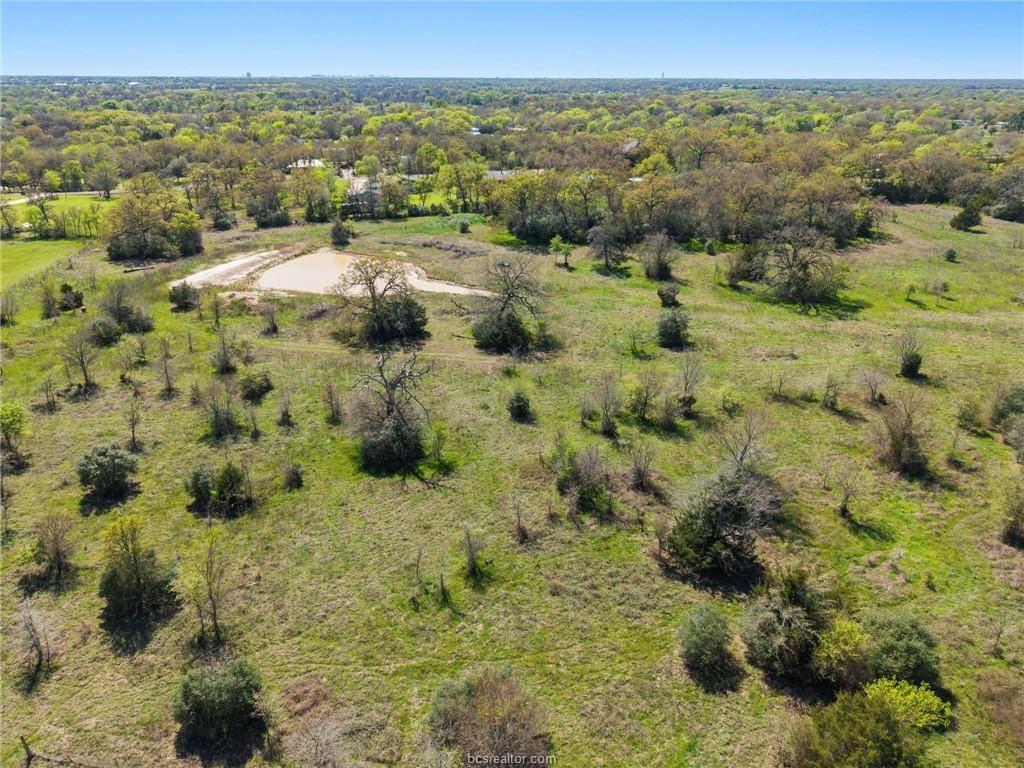 8560 Grassbur Road, Bryan, TX 77808
