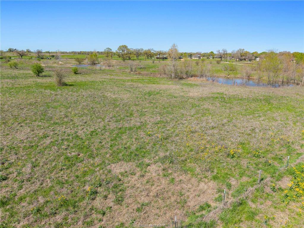 8560 Grassbur Road, Bryan, TX 77808