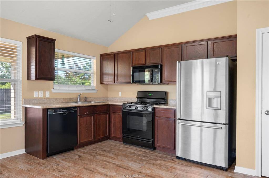 919 Windmeadows Drive, College Station, TX 77845