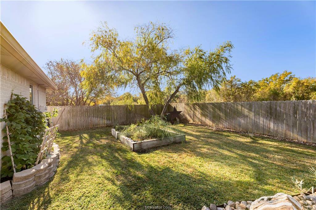 4602 Caddie Court, College Station, TX 77845