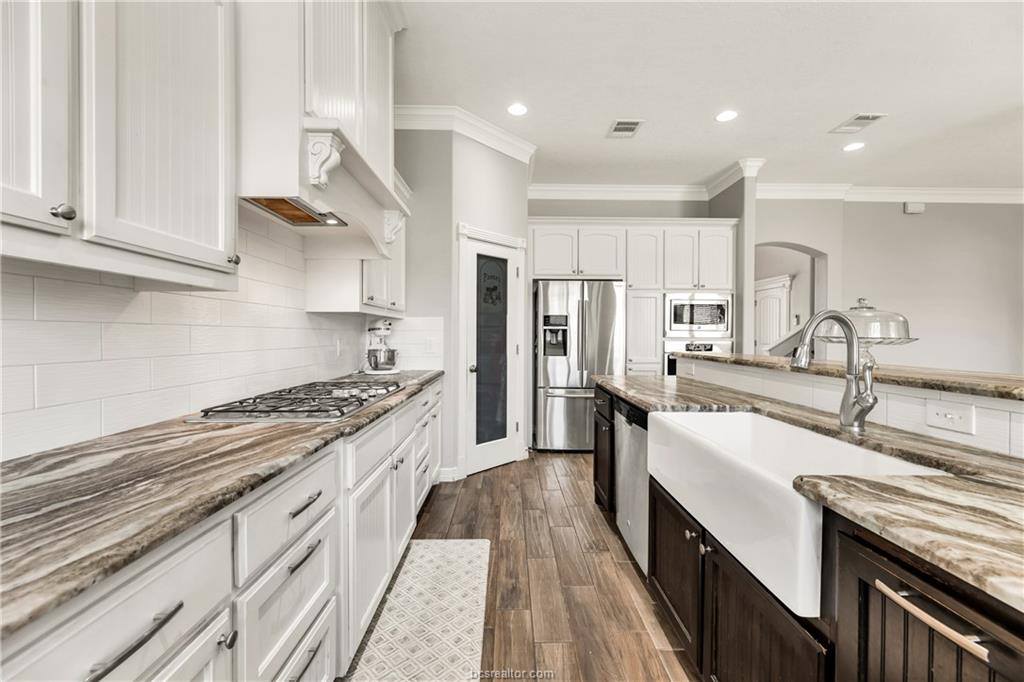 4001 Silver Brook Court, College Station, TX 77845