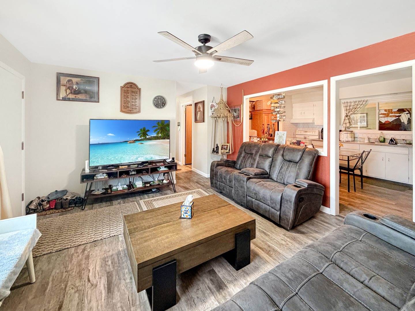 1427 Mark Drive, Freeport, IL 61032