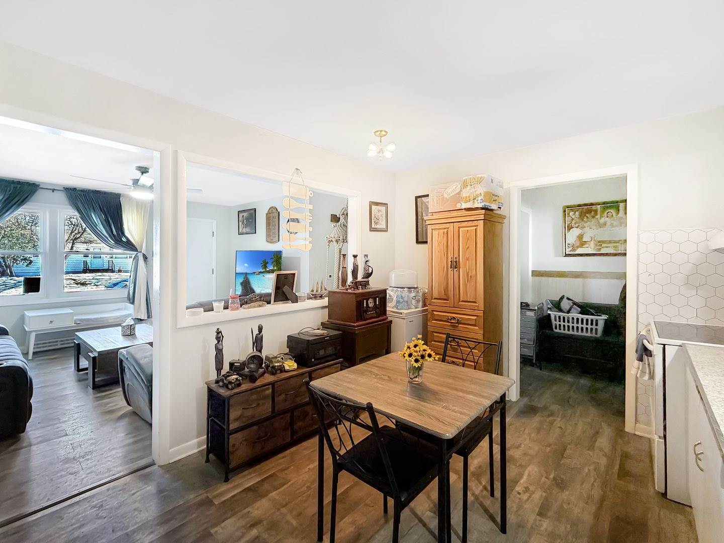 1427 Mark Drive, Freeport, IL 61032