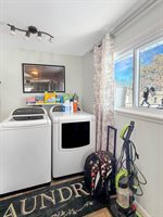 1427 Mark Drive, Freeport, IL 61032