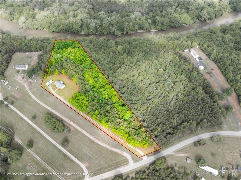 2453 Easome Road, Hurt, VA 24563