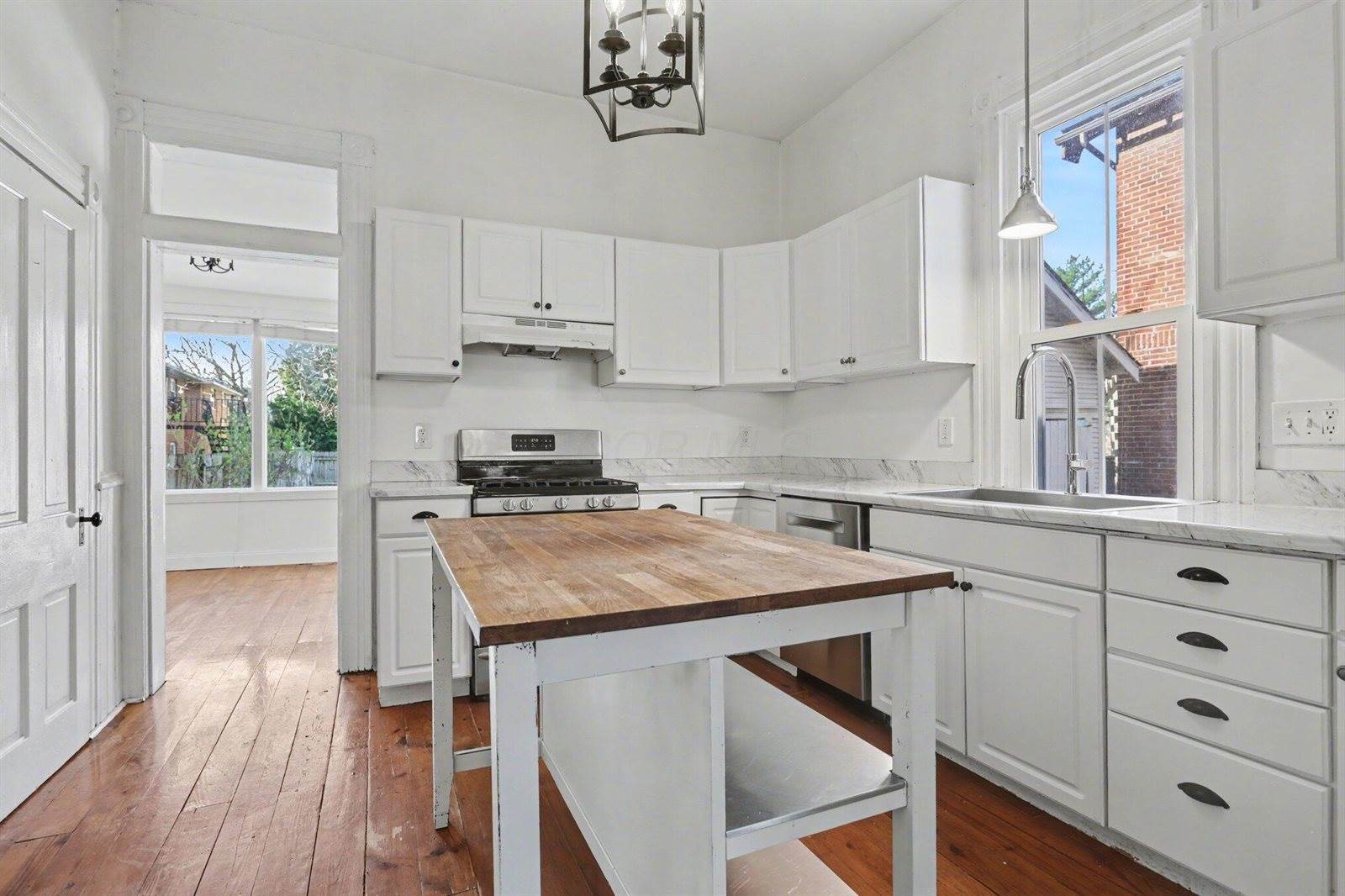 285 Thurman Avenue, Columbus, OH 43206