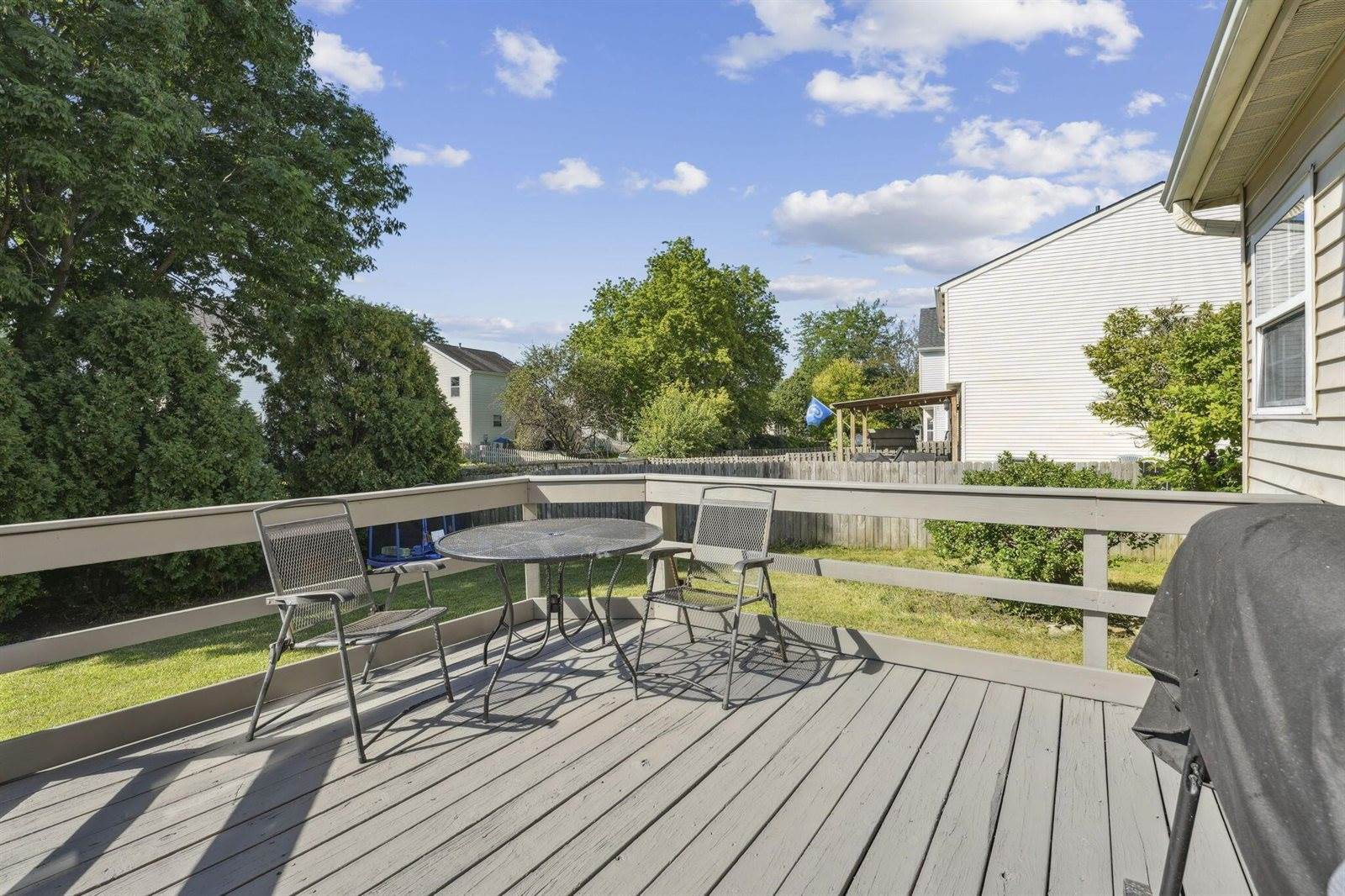 6109 Woodsboro Drive, Columbus, OH 43228