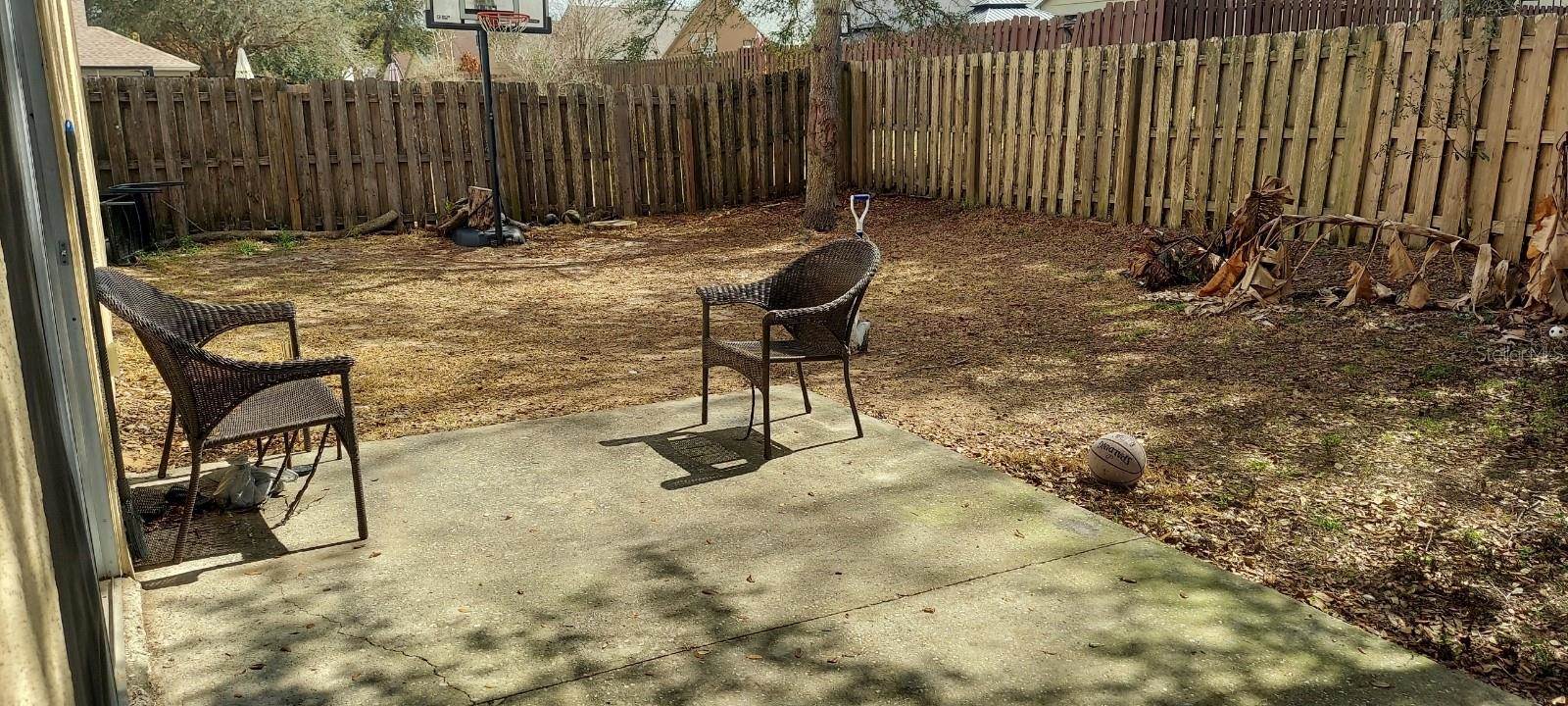 1124 Bluegrass Drive, Groveland, FL 34736