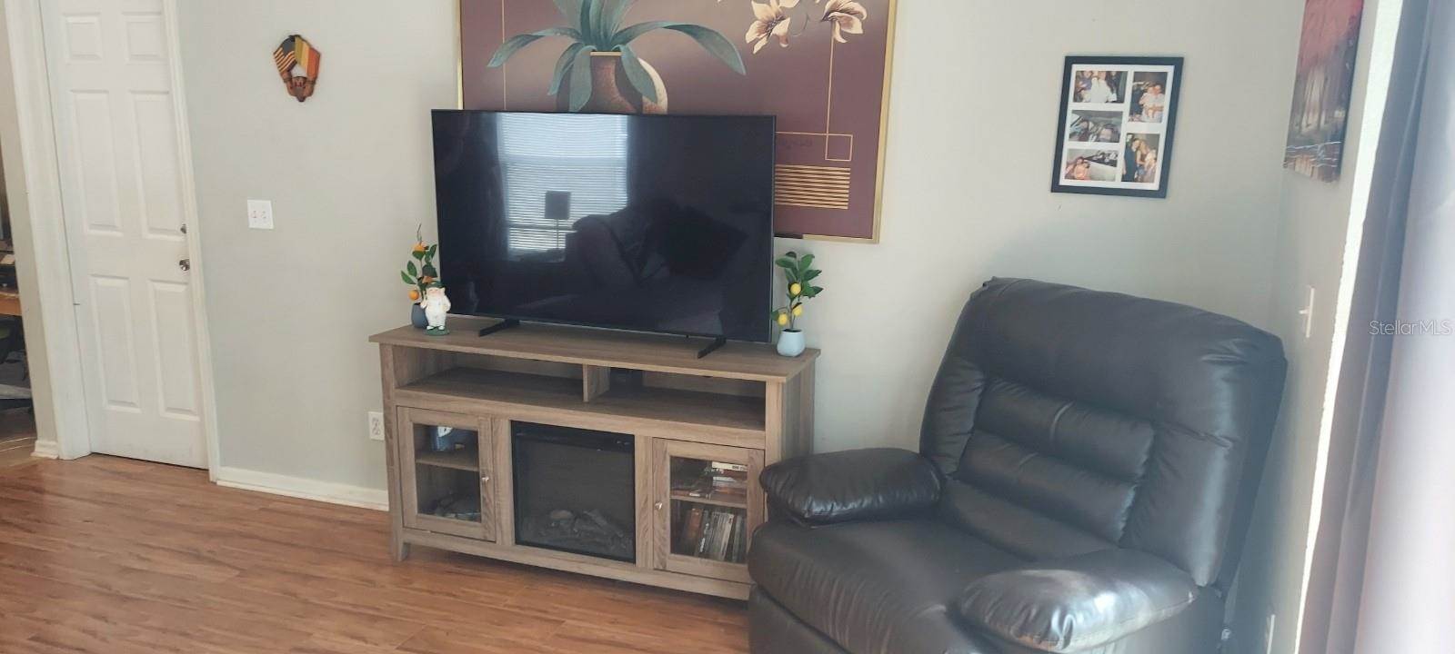 1124 Bluegrass Drive, Groveland, FL 34736