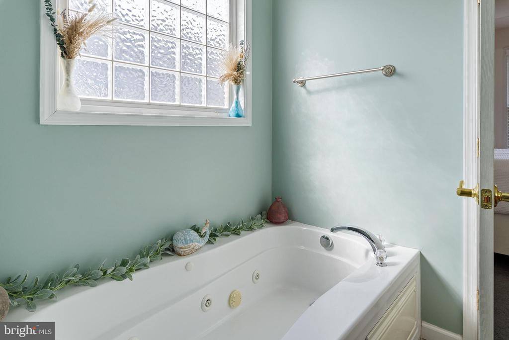 24594 Hollytree Circle, Georgetown, DE 19947