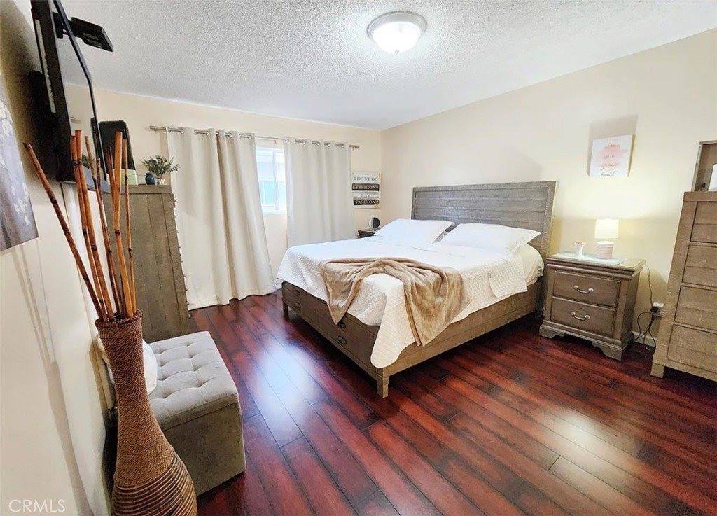 5055 Coldwater Canyon, Sherman Oaks, CA 91423