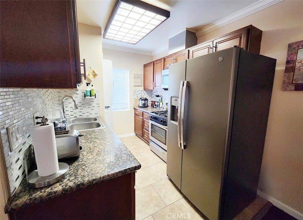 5055 Coldwater Canyon, Sherman Oaks, CA 91423