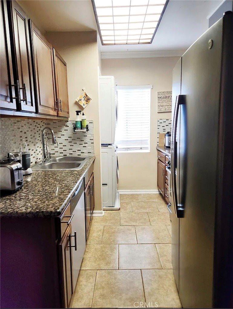 5055 Coldwater Canyon, Sherman Oaks, CA 91423