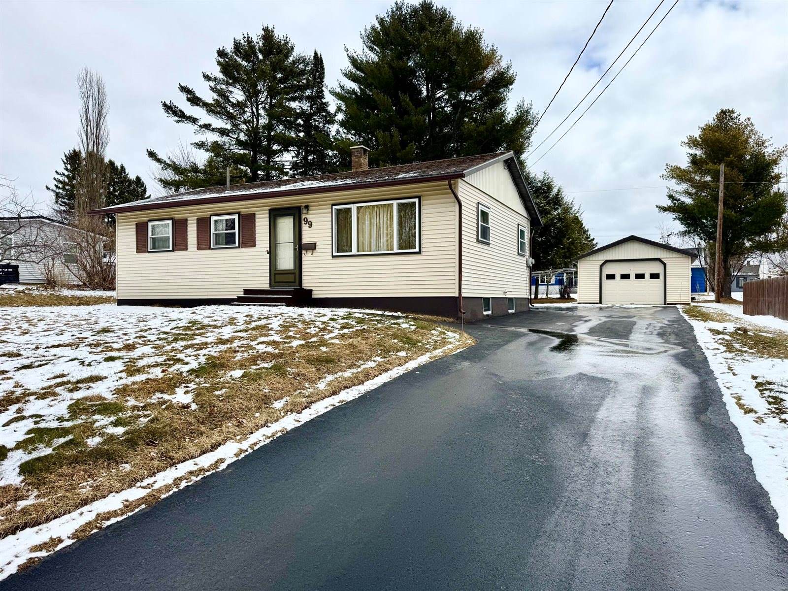 99 Canterbury Street, Presque Isle, ME 04769
