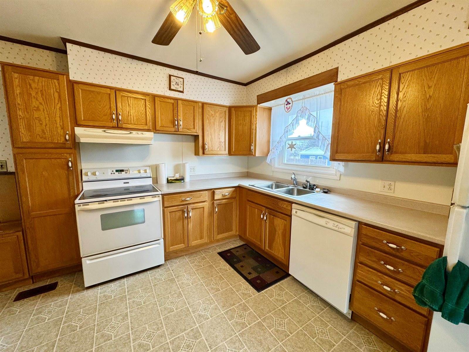 99 Canterbury Street, Presque Isle, ME 04769