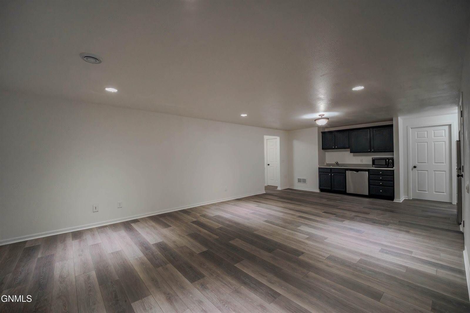 3344 32nd Street West, Williston, ND 58801