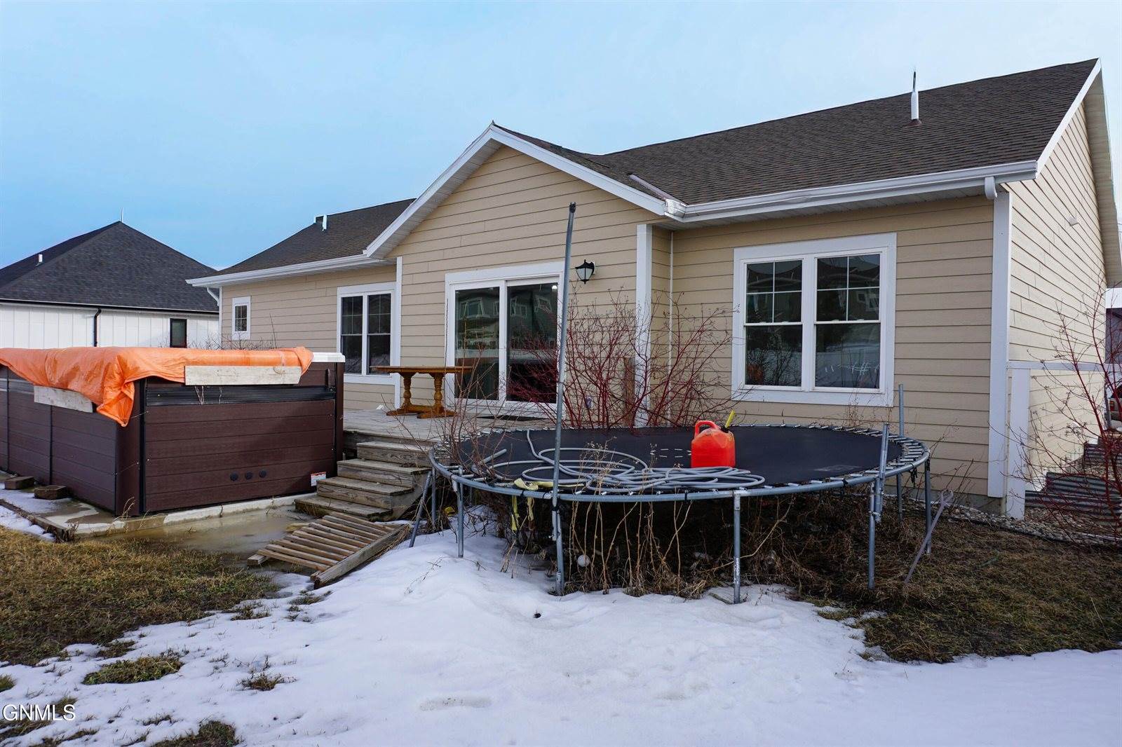 3344 32nd Street West, Williston, ND 58801