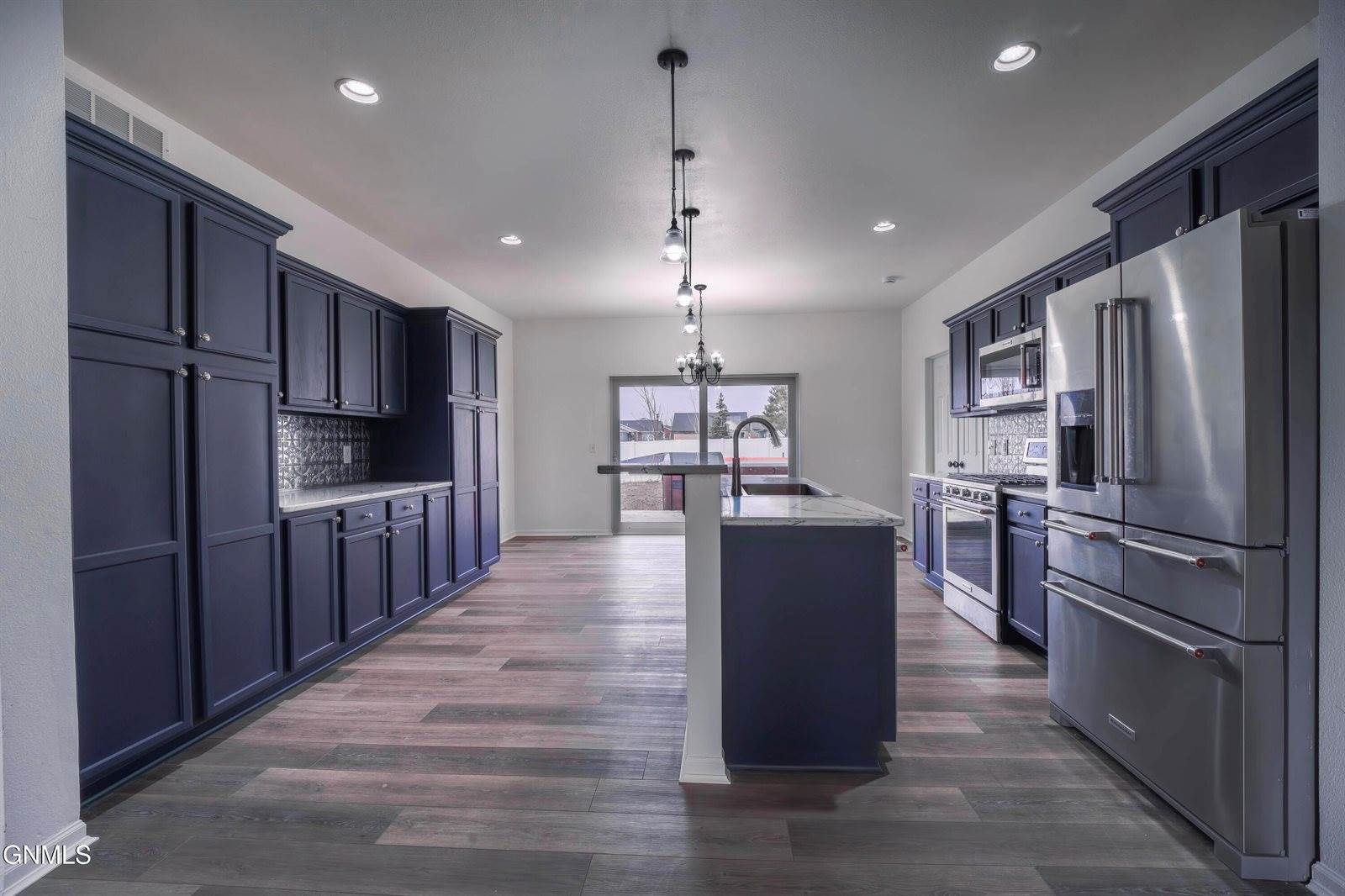 3344 32nd Street West, Williston, ND 58801