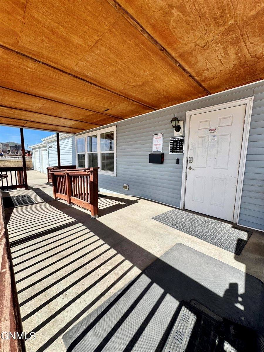 820 42nd Street West, Williston, ND 58801