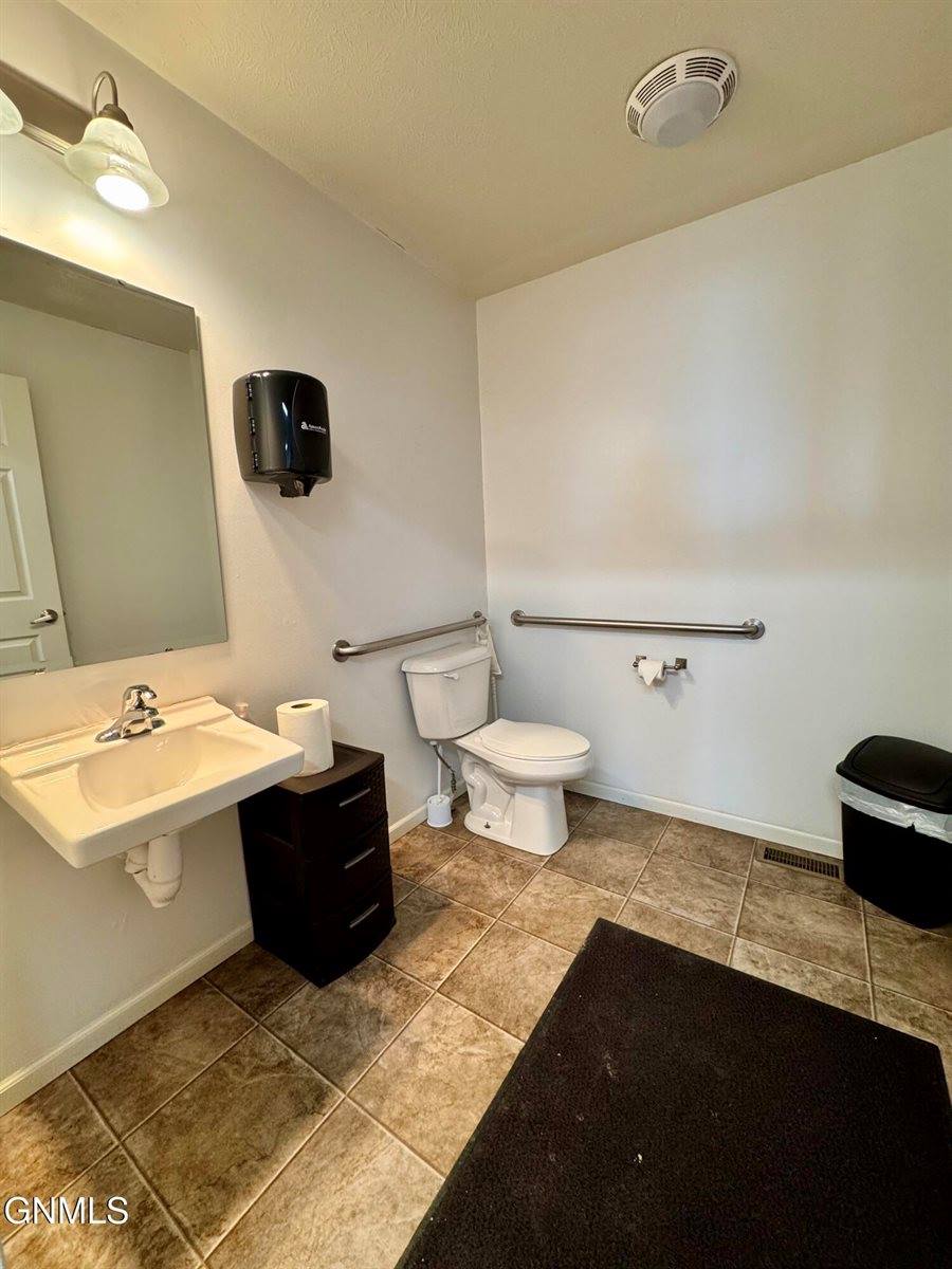 820 42nd Street West, Williston, ND 58801