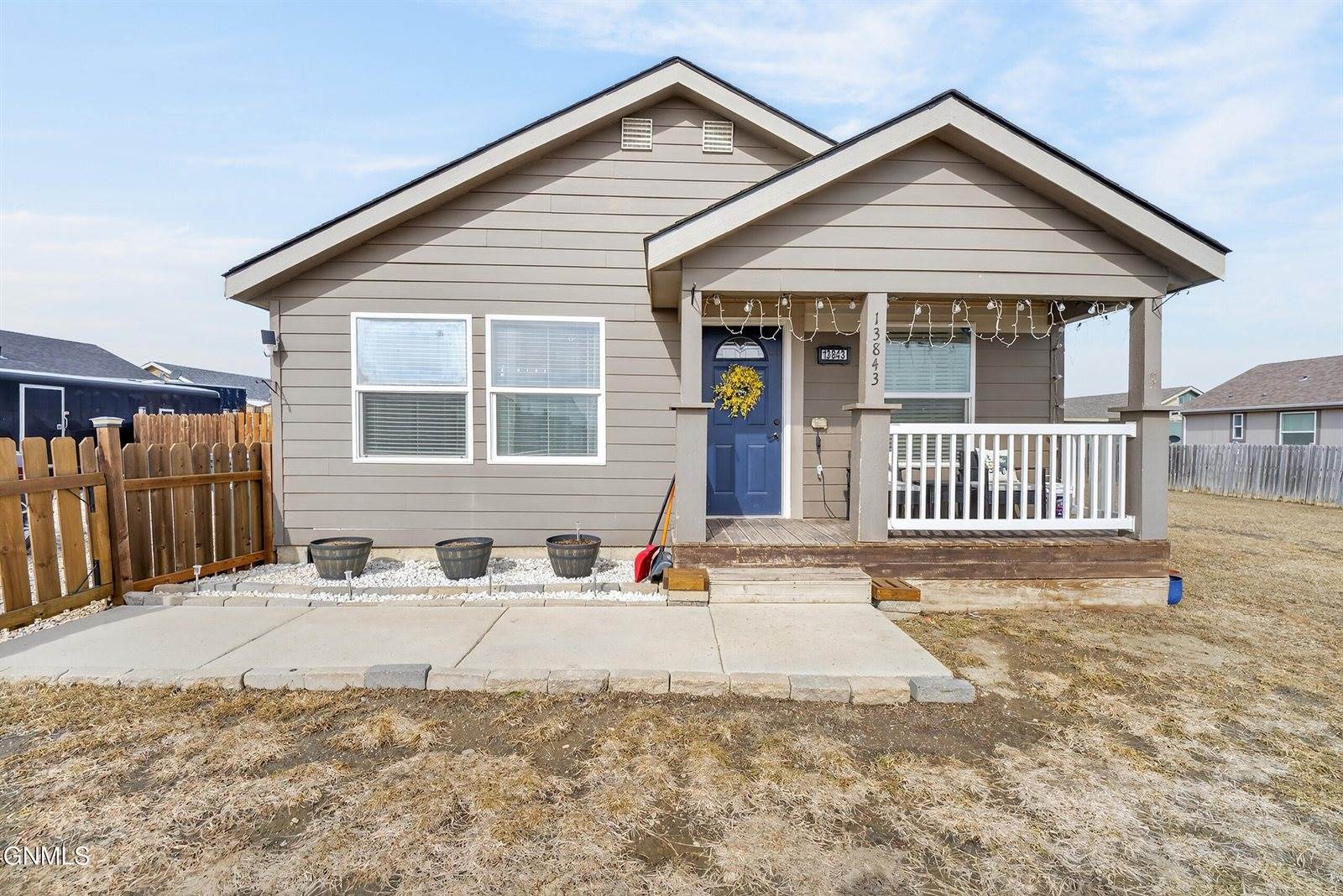 13843 Cottonwood Street, Williston, ND 58801