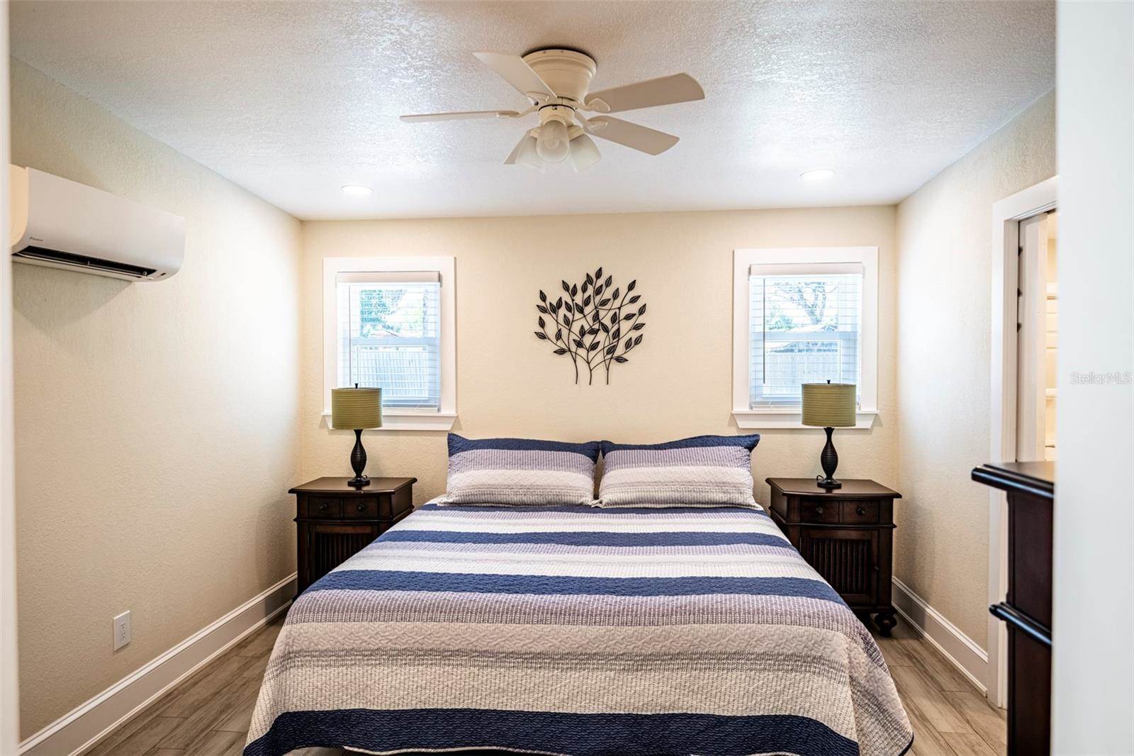 569 Bamboo Drive South, Saint Petersburg, FL 33707